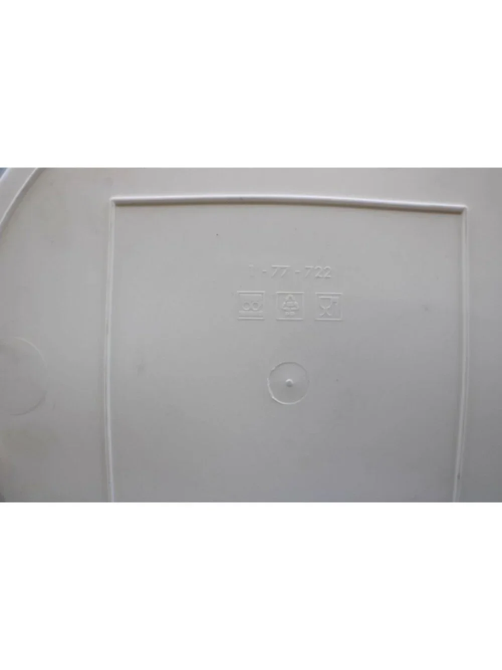 Round 3-In-1 Carrier Snap-Tight Lid Inserts For Cake & Deviled Eggs by Mainstays
